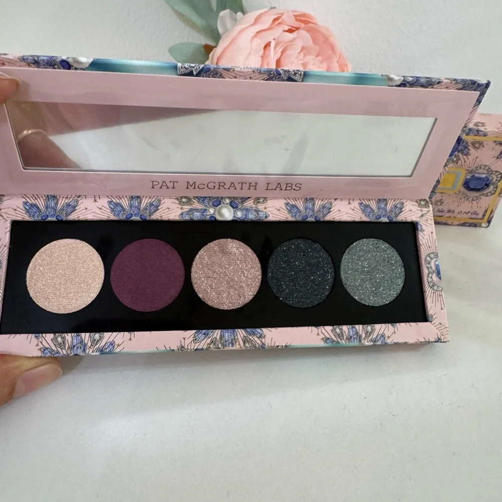 Pat McGrath Pink, Plum & Charcoal Shimmer Eyeshadow Palette